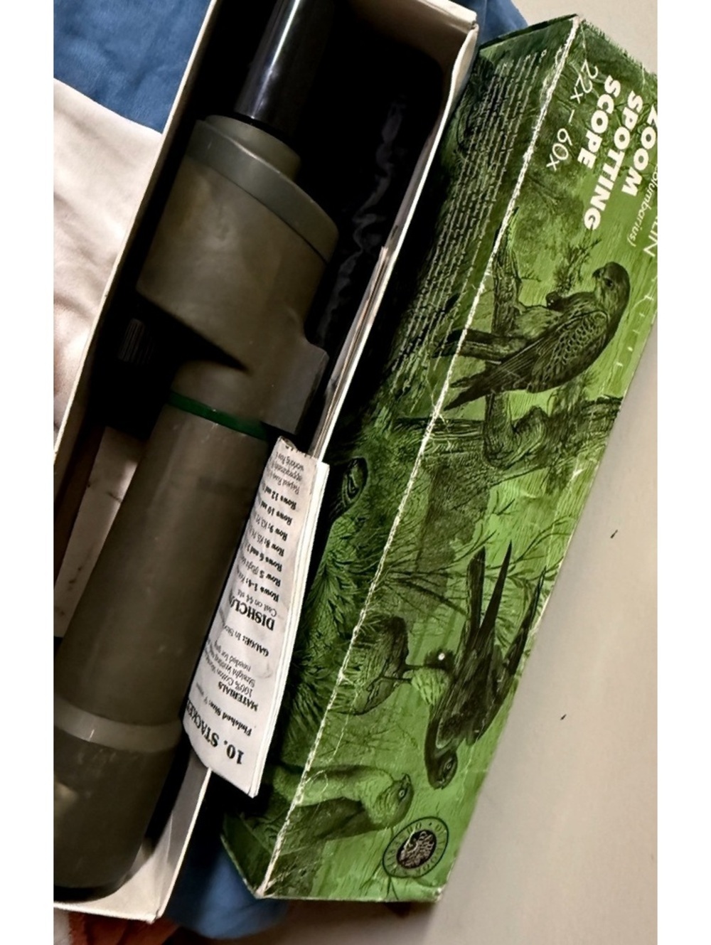 The Merlin Zoom scope spotting  22x-60x vintage birdwatching